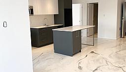 4 1/2 Dans La Petite Italie Sur St Zotique Nouvelle Construction