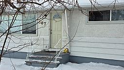 Spacious 1-bedroom Basement Suite - Winston Heights Ne