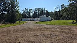 House Shop And 5 Acres