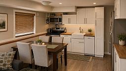 2 Bedroom Suite In Heart Of Fernwood