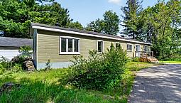 Terrebonne Propriété 4 Cac Avec Terrain De 23632 Pc! Venez Voir!