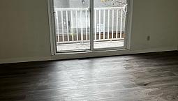 2 Bedroom Townhouse - Pet Friendly In Radisson Height Se