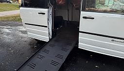 2015 Wheelchair-Accessible Dodge Caravan (Carfax In Last 3 Pics)