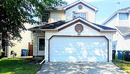 Bright, 3 Bedroom, 3 Bathroom House In Mckenzie Lake