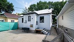 1Bed & 1 Bath Basement For Rent In Alberta Avenue /$850 : 838 Sf