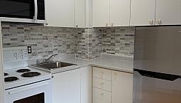 1 &1/2 Studio Apartment Montréal/Plateau All Utilities & Balony