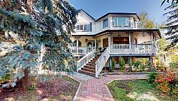 5-Bedroom Character Home On 0.30 Acre Triple Lot – Lamont Ab