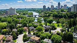 Luxury 1 Bed + Den For Rent- Steps Away From Downtown Ottawa