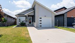 Open House! Like New Only Better, Fenced, Shed, & Appliances!