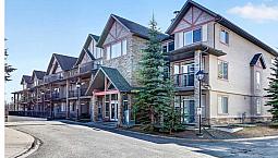 One Bedroom Plus Large Den For Long Term Rental