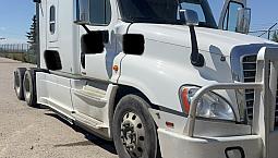 2015 Freightliner Cascadia  Dd15