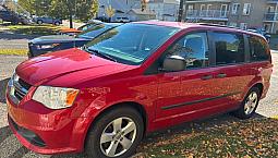 Dodge Grand Caravan 2016 – 175 000 Km – 5 000 $ Négociable