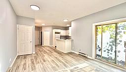 2 Bed 1 Bath Unit By Lees Lrt Station    