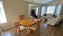 Douglas Glen Home - 4 Bedrooms & Finished Walkout