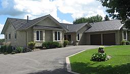 Home For Sale In Lacombe Ab