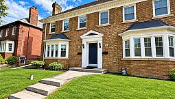 Updated Basement Suite In Prime Tam O'shanter Neighbourhood!