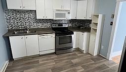 2 Bedroom/ Main Level/Washer And Dryer