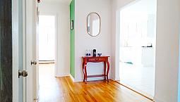Grand 5 1/2, Disponible Immédiat, En Haut De Duplex, Rénovée