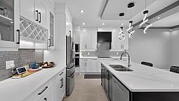 Beautiful Modern Home In Fraser, Edmonton – 4 Bedrooms | 2,300 S