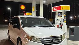 2011 Honda Odyssey Turning 