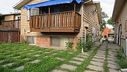 2 Bedrooms House For Rent In Forest Lawn. Se. Calgary. Ab.