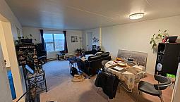 2 Bedroom, 1 Bathroom, High Floor Apartment
