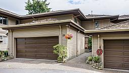 Beautiful Townhome At Shoal Harbour In Sidney