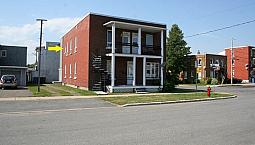 4½ Rénové Au 2E Étage D’un Triplex – Dispo 1 Mars