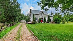 House For Sale 275 Haig Road Gananoque! 3 Bed 2 Bath 
