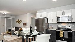 2 Beds 2 Baths Apartment For Rent Near U Of W