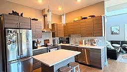 Beautiful Condo For Rent Near Whyte Ave