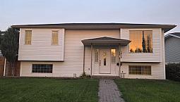 5 Beds 2 Baths House For Rent 
