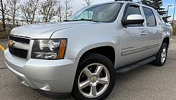 2013 Chevrolet Avalanche Lt Black Diamond *96k*