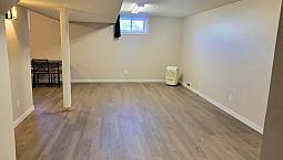 2 Bedroom Spacious Suite (New Flooring And Paint)