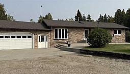 A Beautiful And Stunning Country House For Sale.