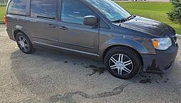 2017 Dodge Caravan 160,000 Km