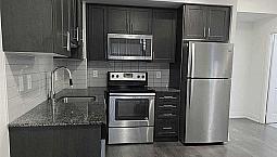 Lease: 1br 1wr, Heat, Hydro And Parking Included 