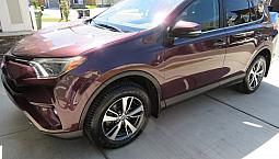 2018 Toyota Rav4 Xle / Awd Mint Condition
