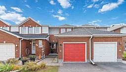 No Rear Neighbours! Updated 3-bed Townhome In Hunt Club Park