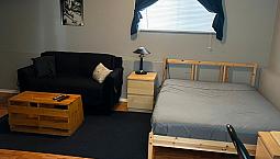 Bright Clean Bachelor Suite Oct 1St $900/Mnth