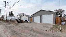 Garage + House In Lloydminster