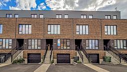 Maison De Ville Entièrement Meublée: 4 Chambre, 3 Sdb, Garage!