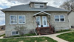 5013 5015 5015 A 49 Ave Vegreville Triplex For Sale