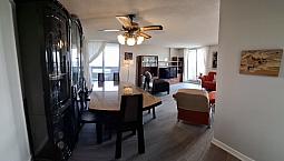 3 Bedrooms Condominium In Markham.