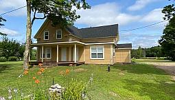 Beautifully Updated Century Home In South Farmington
