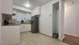 *Beau 3 1/2 Appartement Métro Snowdon Et Villa-Maria*
