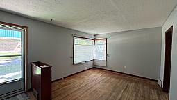 **2Bed 1Bath House For Rent In Weston**