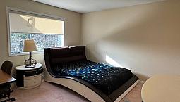 Unique Room 