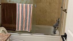 $1,800 / 2Br - 2 Bedroom Basement Suite - King George Blv & 64 A