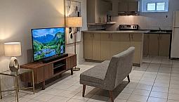 Yonge / Steeles Bright Spacious 2 Bdr + Den Private Ent. Laundry